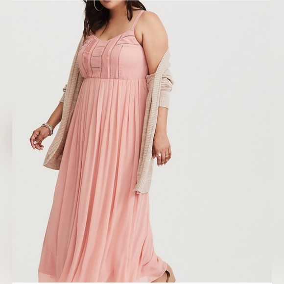 Torrid Blush Pleat & Eyelet Chiffon Maxi Dress 1X - Picture 4 of 5